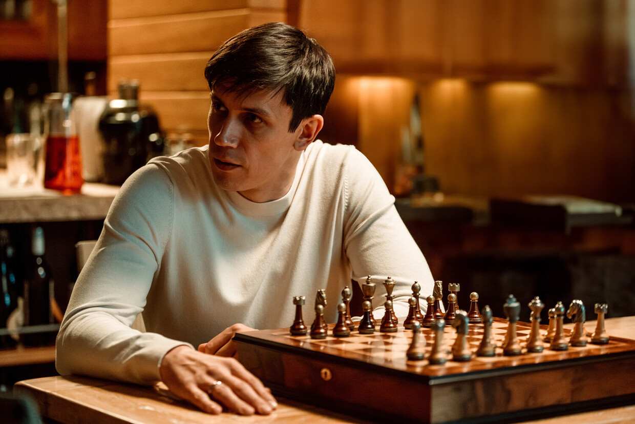 Кадр из сериала "Опасная близость"