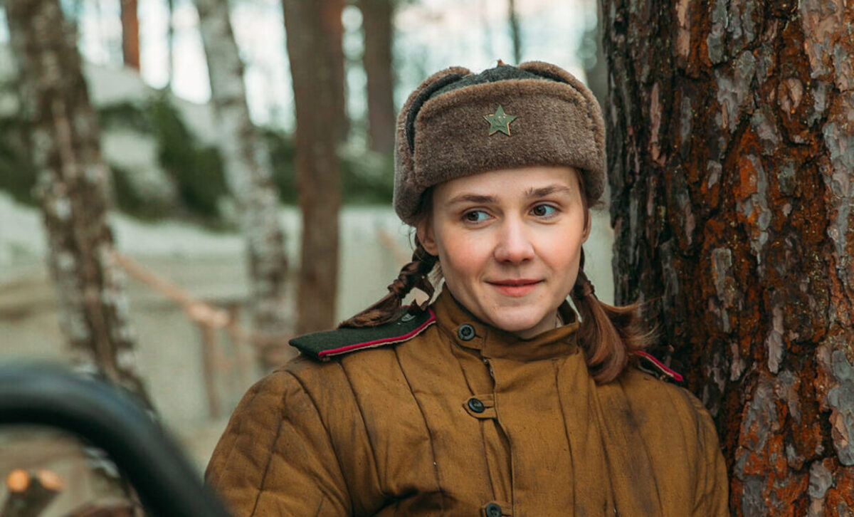 Кадр из сериала "Самогон. Снайперский шабаш"