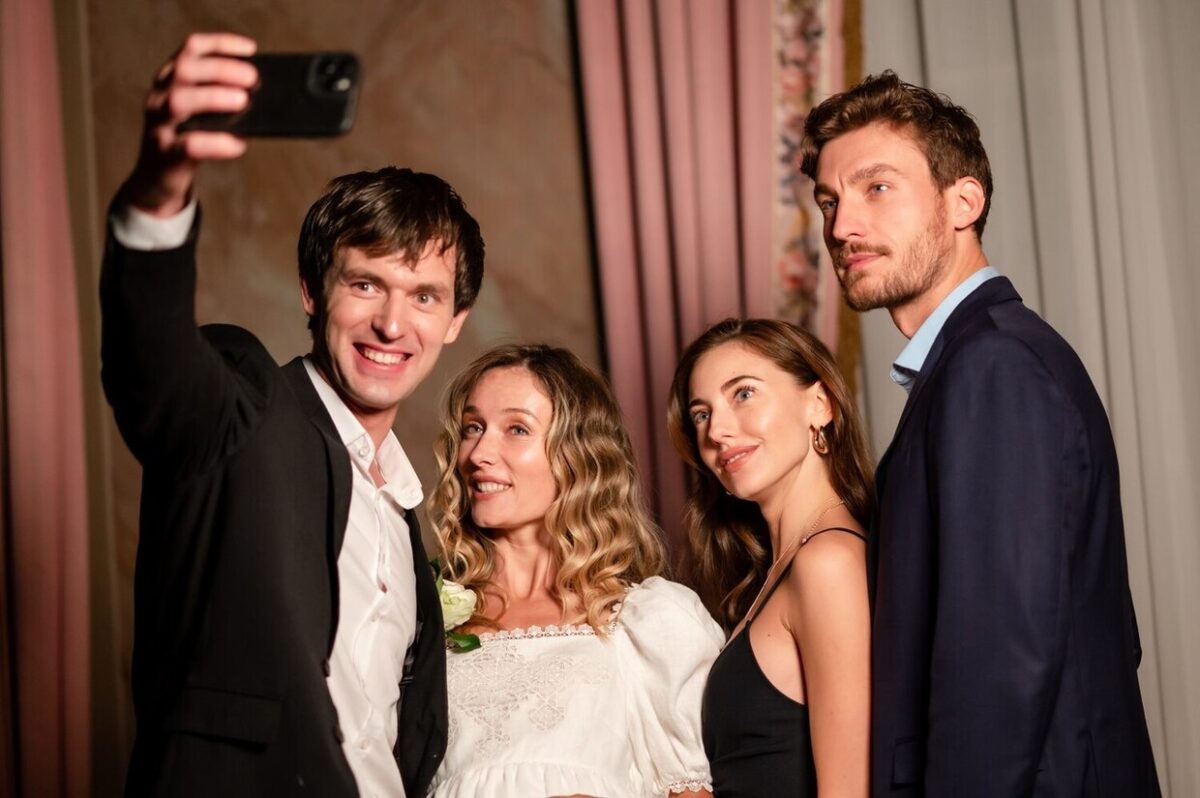 Чем закончился сериал "Крестецкая вышивка"