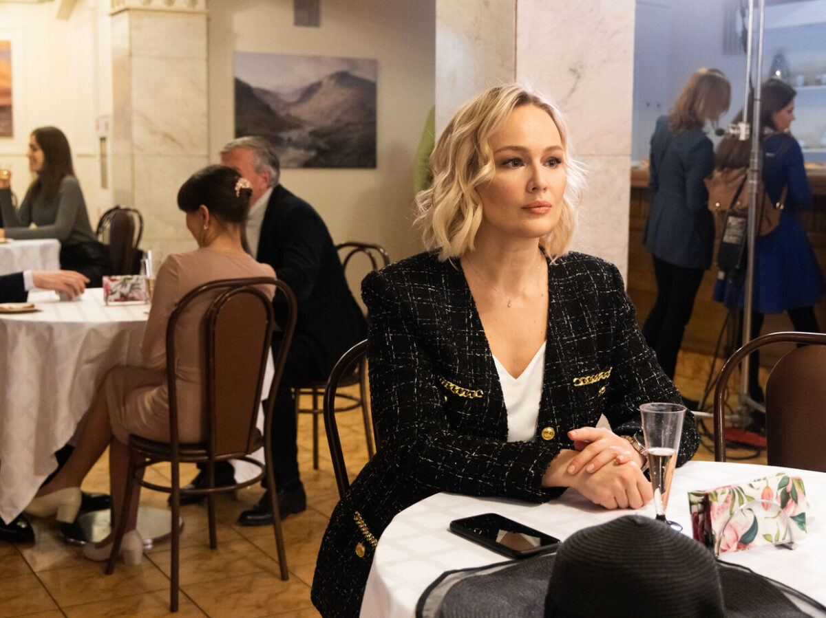 Чем закончился 1 сезон сериала "Первокурсницы"